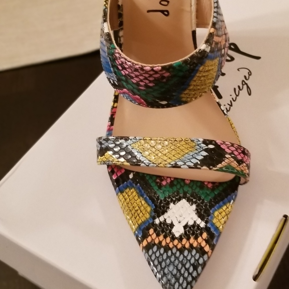 Lemon Drop Multi-Colored Wedges - Picture 2 of 4